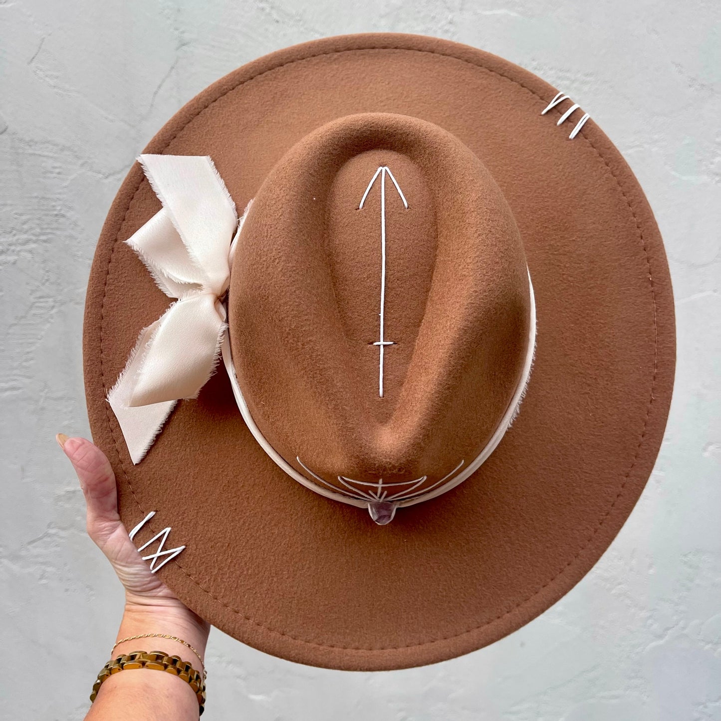 Seta da Alma – Espresso with Amethyst & Cream Ribbon