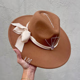 Seta da Alma – Espresso with Amethyst & Cream Ribbon