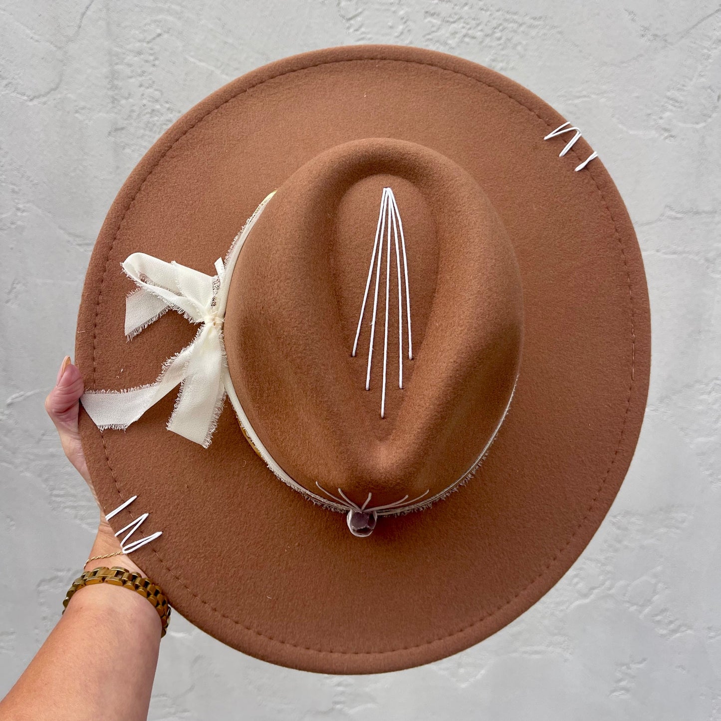 Ray of Alma – Espresso with Amethyst & Cream/Gold Trim