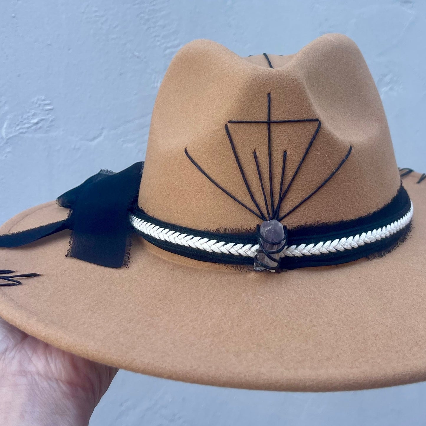 Seta da Alma – Camel with Amethyst & Black embroidery