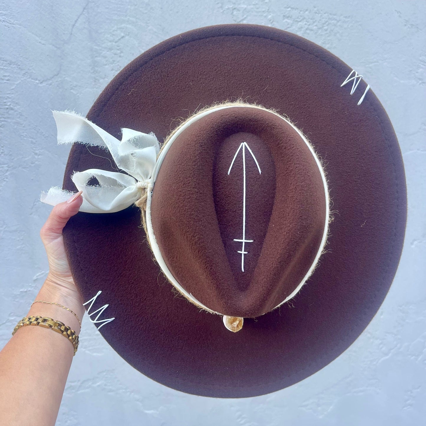 Seta da Alma – Dark Brown with Citrine & White/Natural Band