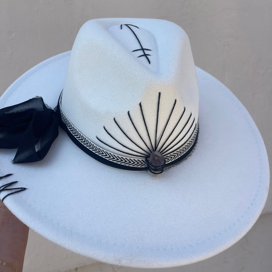 Alvarado - White with Amethys & Black/White Band