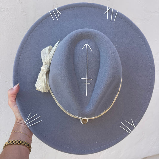 Seta da Alma – Gray with Amethyst & Cream Band