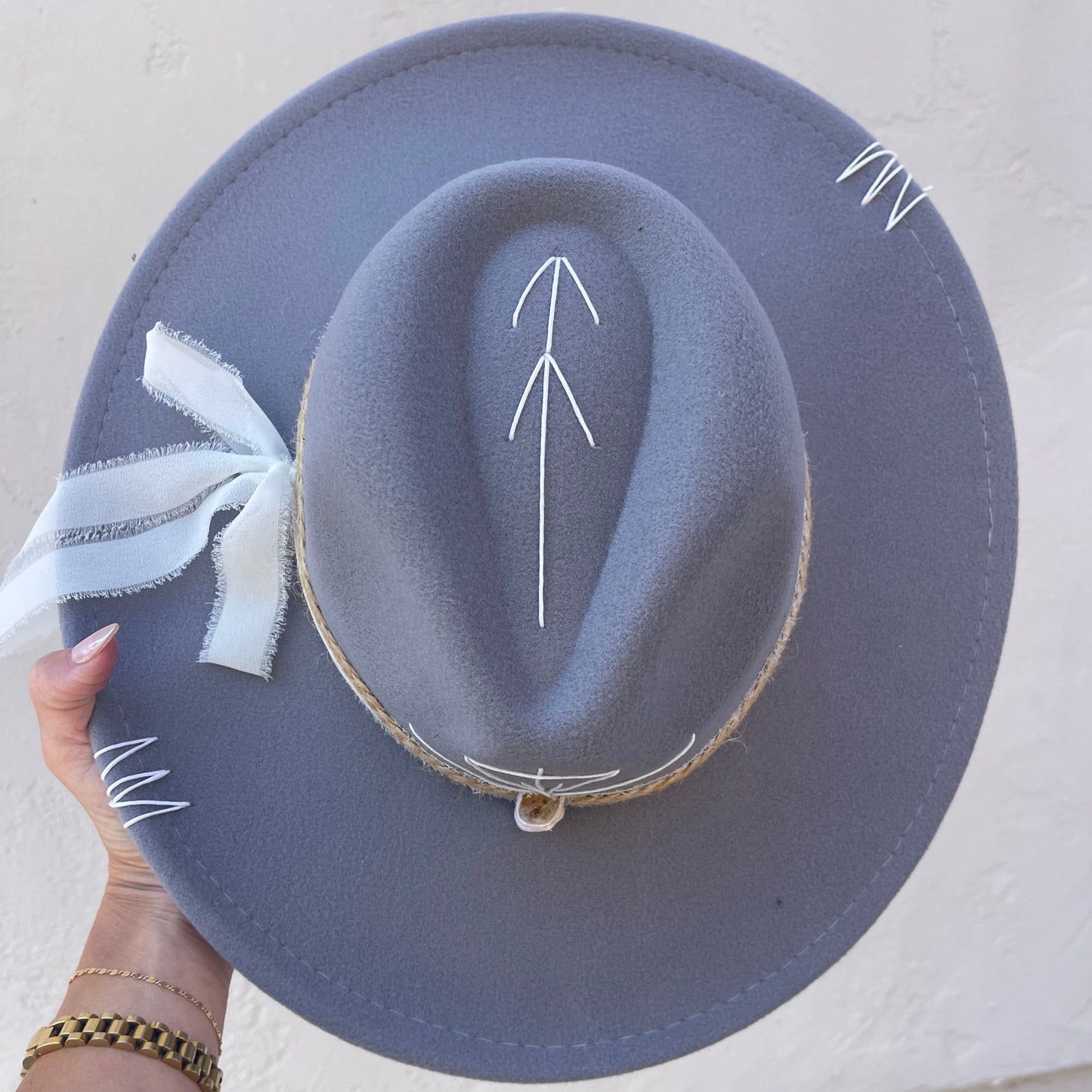 Seta da Alma – Gray with Amethyst & Cream Band