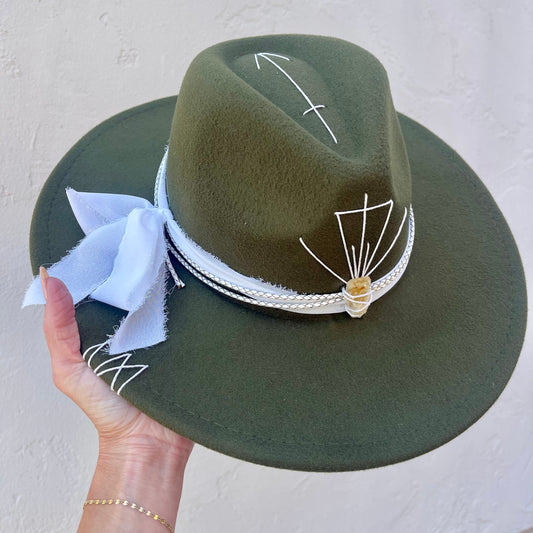Seta da Alma – Forest Green with Citrine & White Band