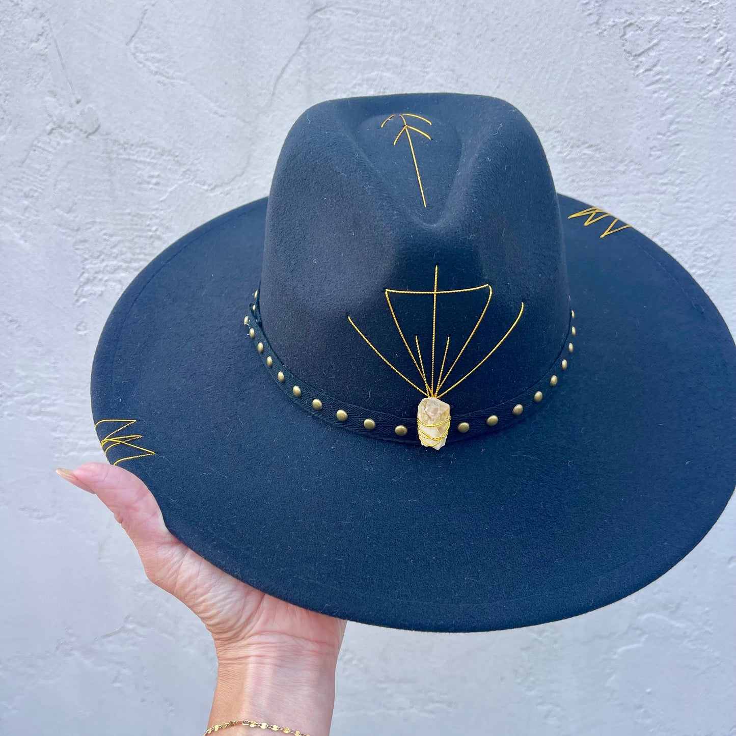 Seta da Alma – Black with Citrine & Gold Embroidery