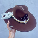 Seta da Alma – Dark Brown with Citrine & White/Natural Band