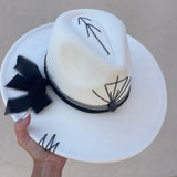 Seta da Alma – White with Amethyst & Black/White Band